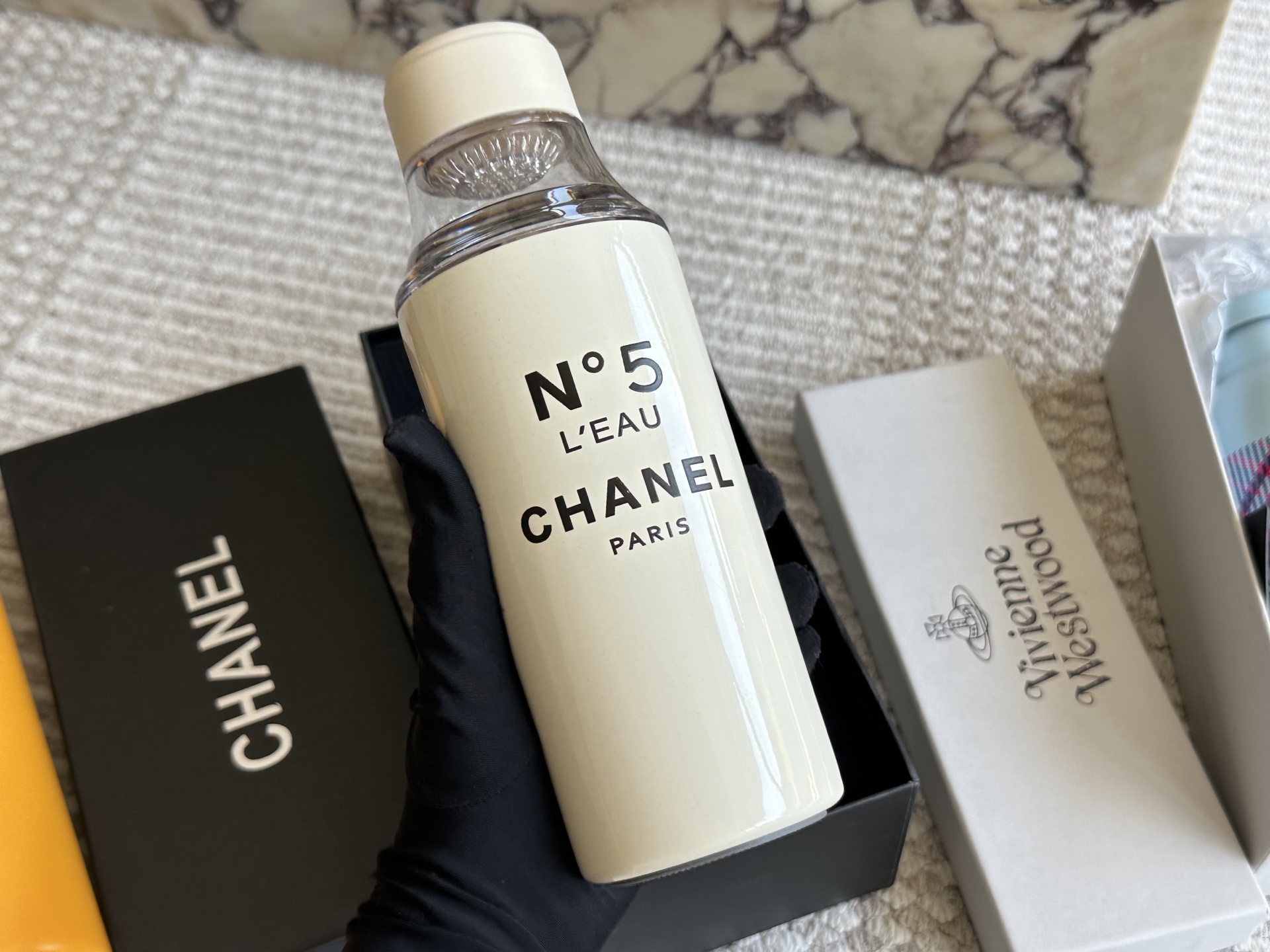 Chanel water cup - cnluxepick