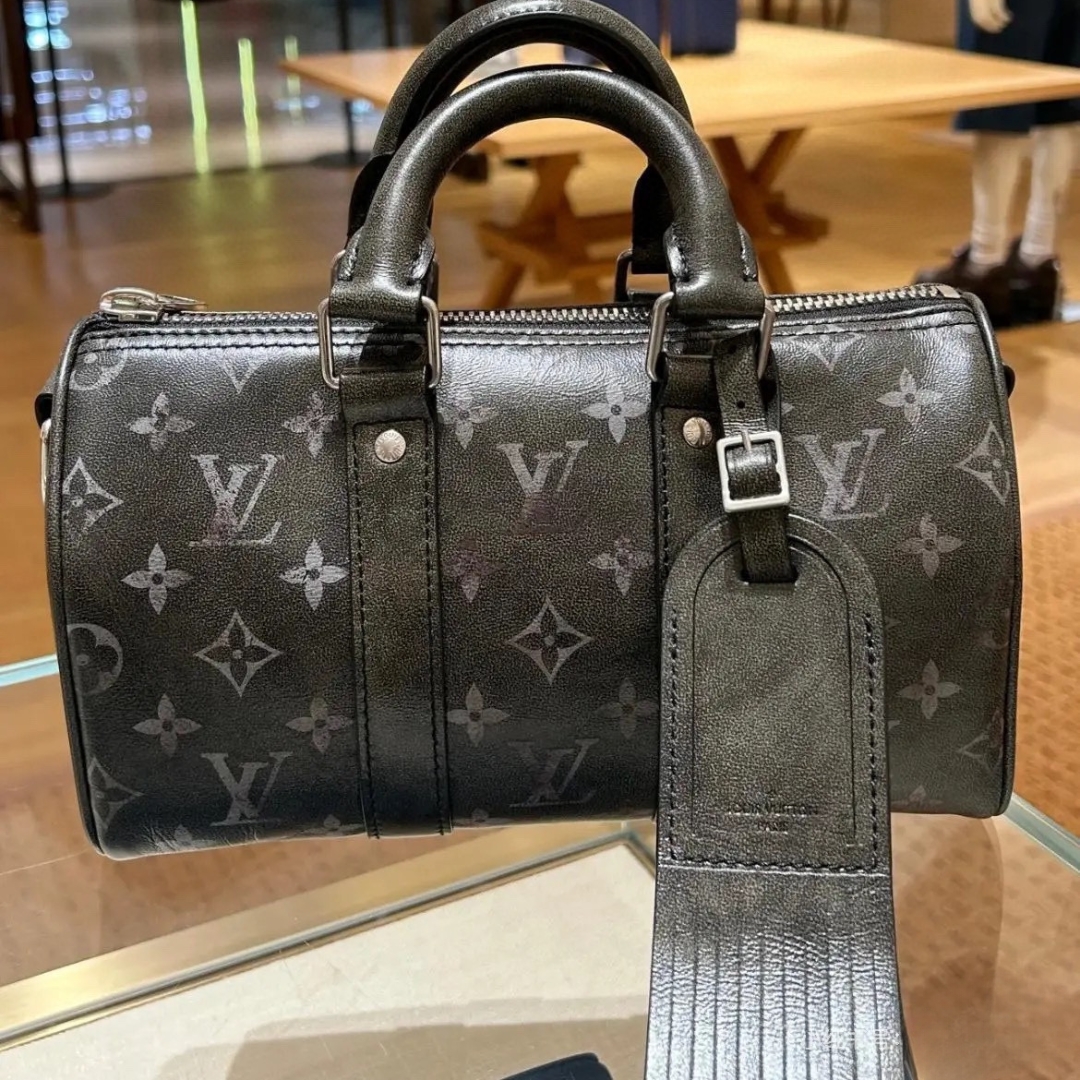 Louis Vuitton Keepall Bandouli Re 25 Bag Monogram Brushed Cowhide Black 25Cm M11595