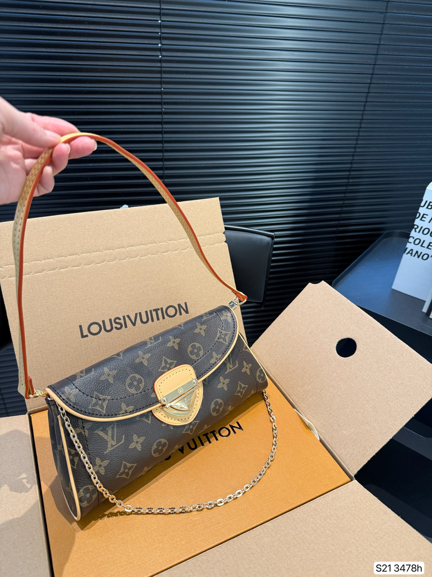 LV armpit bag crossbody bag - cnluxepick