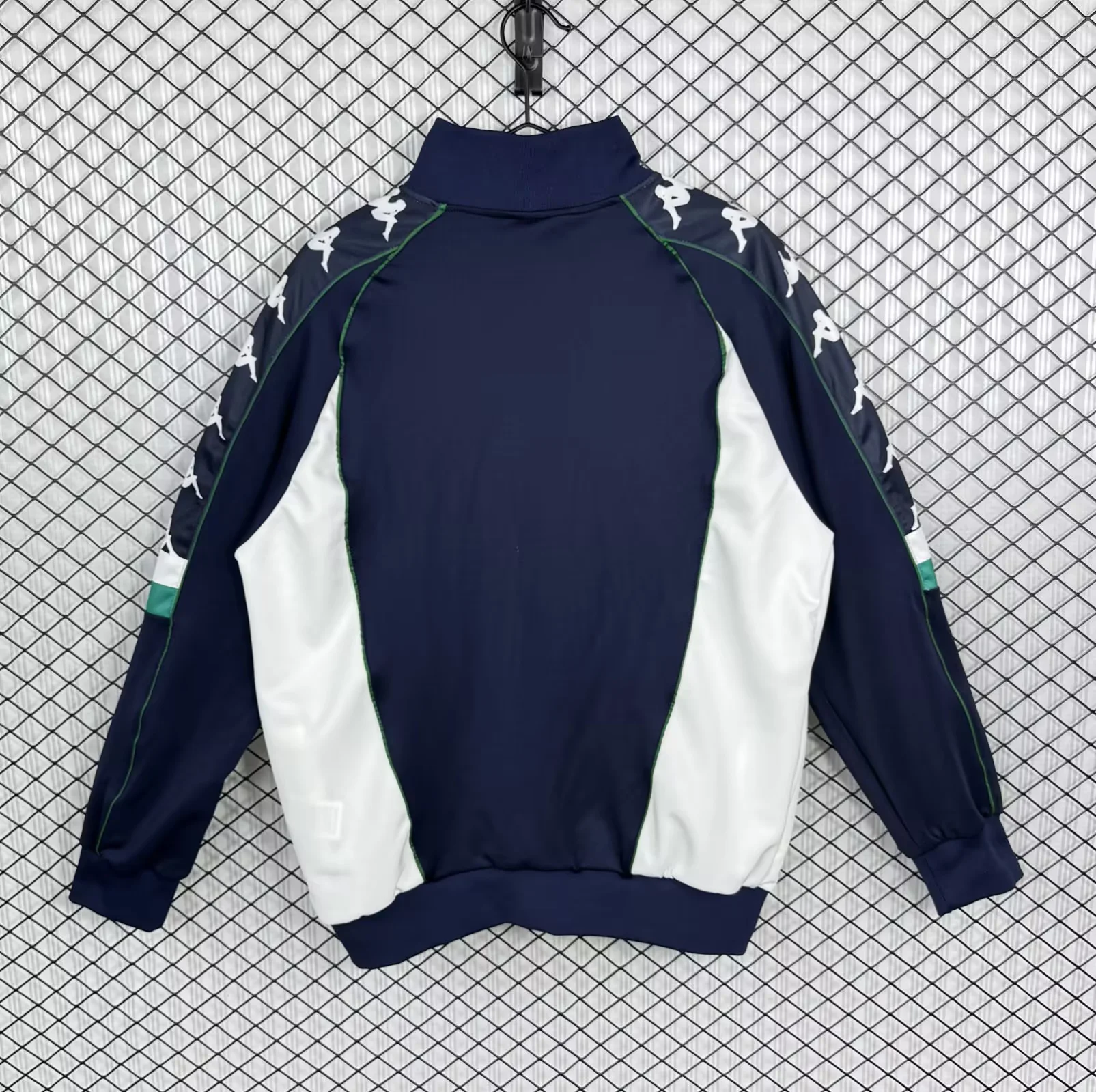 Betis Windbreaker