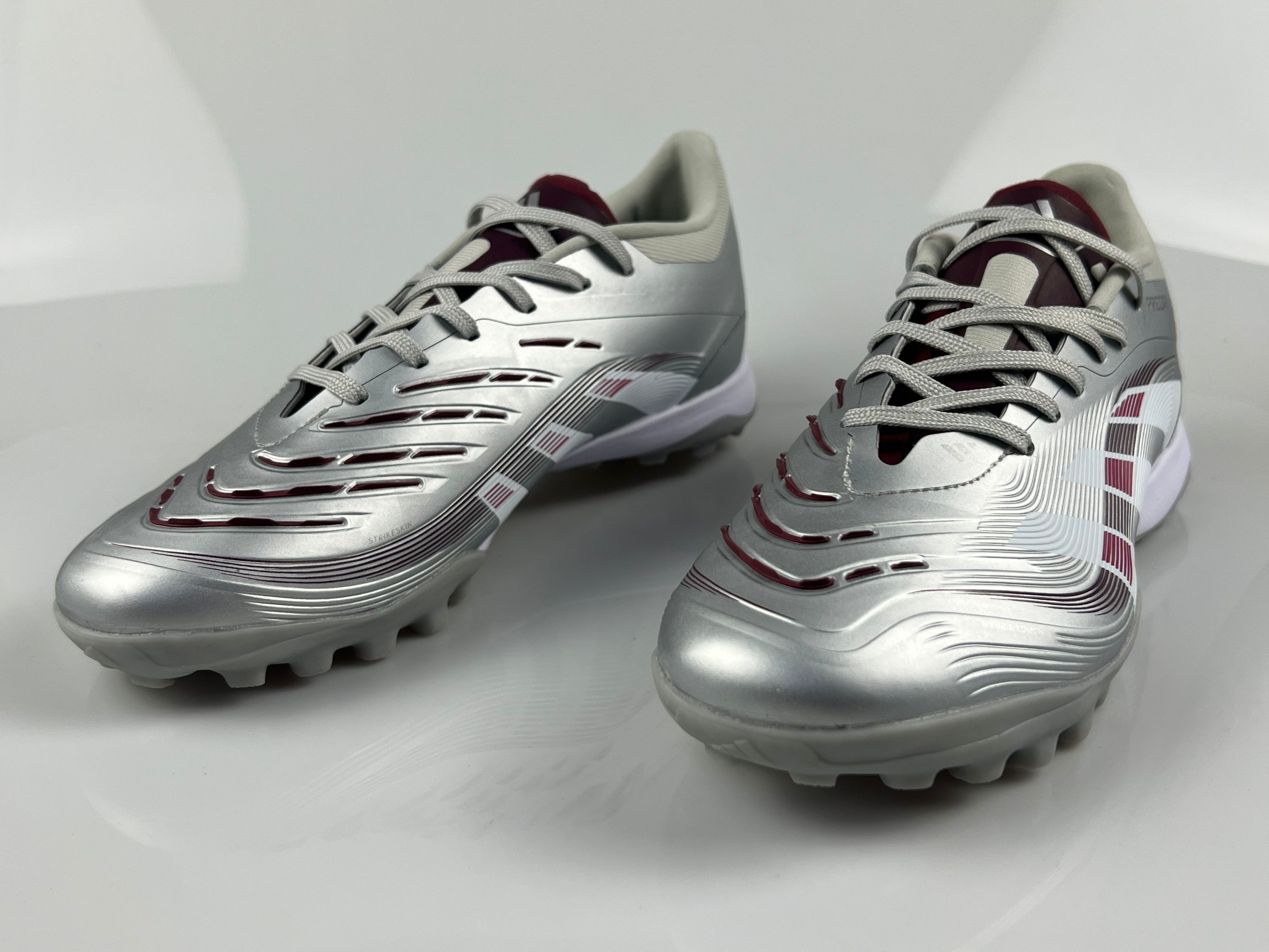 Adidas Predator Elite TF Boots Size: 39-45