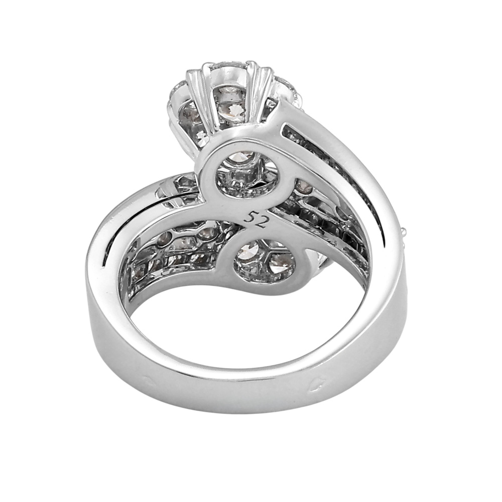 Van Cleef & Arpels Snowflake Ring Platinum Diamond VCARO3RG00