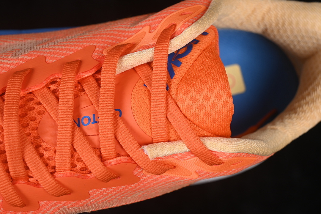 HOKA One One Clifton 9