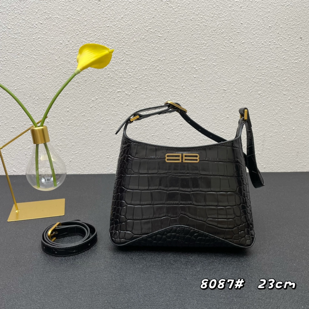 Balenciaα XX hobo armpit crossbody bag - cnluxepick