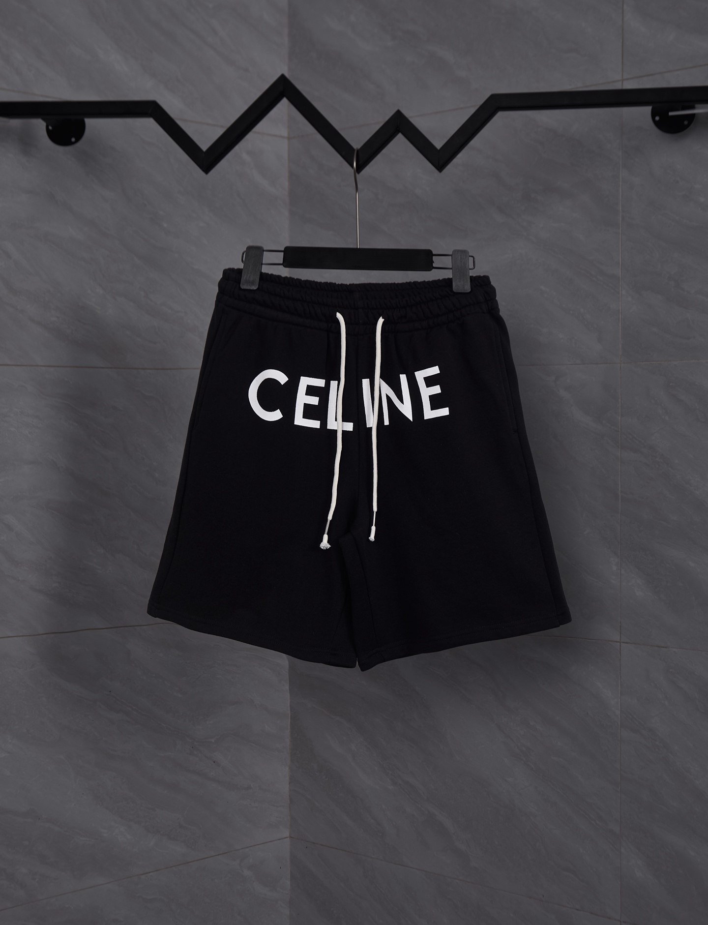 CELINE  ショットパンツ セリーヌ コピー男女兼用 2026シンプルで上品なシルエット