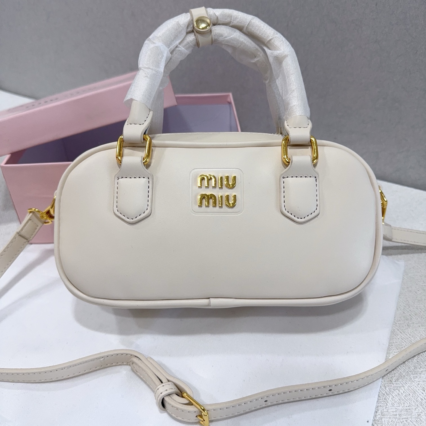 Miu Miu bowling bag - cnluxepick