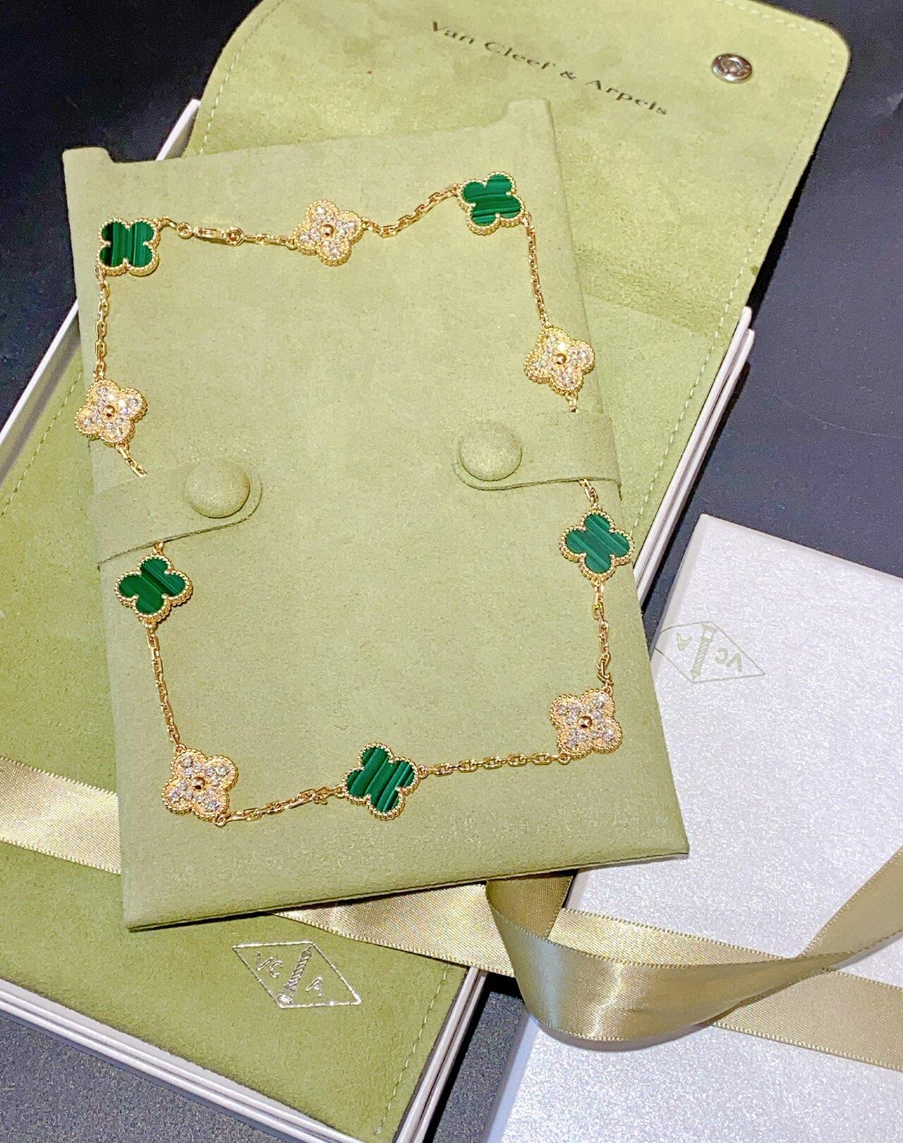 Van Cleef & Arpels 10-leaf clover diamond malachite necklace - cnluxepick