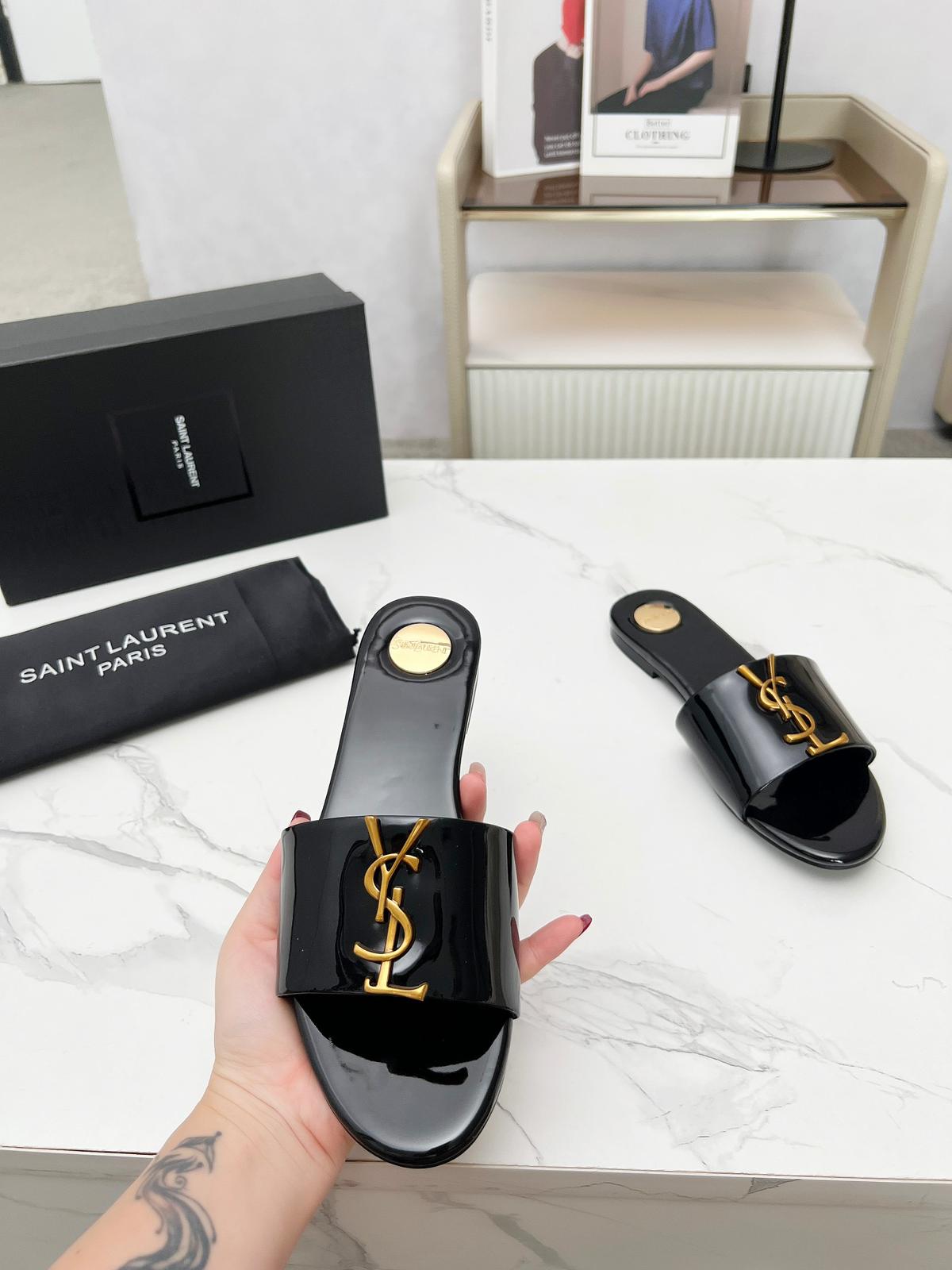 YSL Saint Laurent Classic slippers - cnluxepick