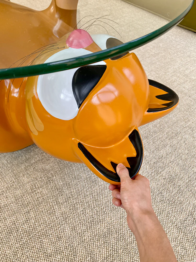 YA016 - Vintage Garfield Cat Coffee Table: Resin, Round Corners, Designer, Glass Low Table