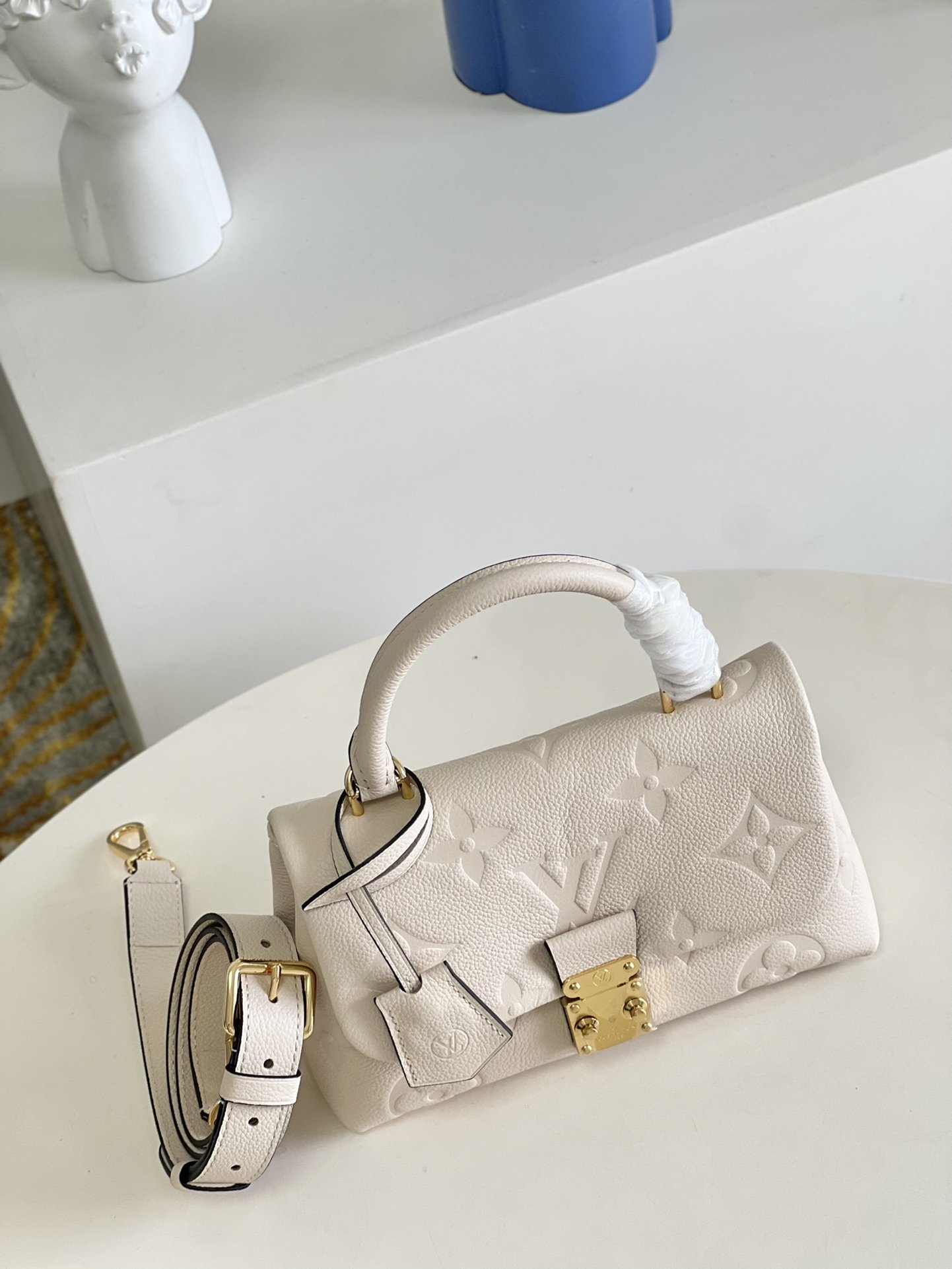 Louis Vuitton Madeleine Bb Cream Beige 24Cm M46008