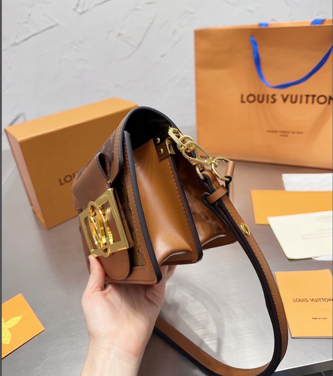 Louis Vuitton Mini Dauphine Lock Xl Brown 20Cm M46537