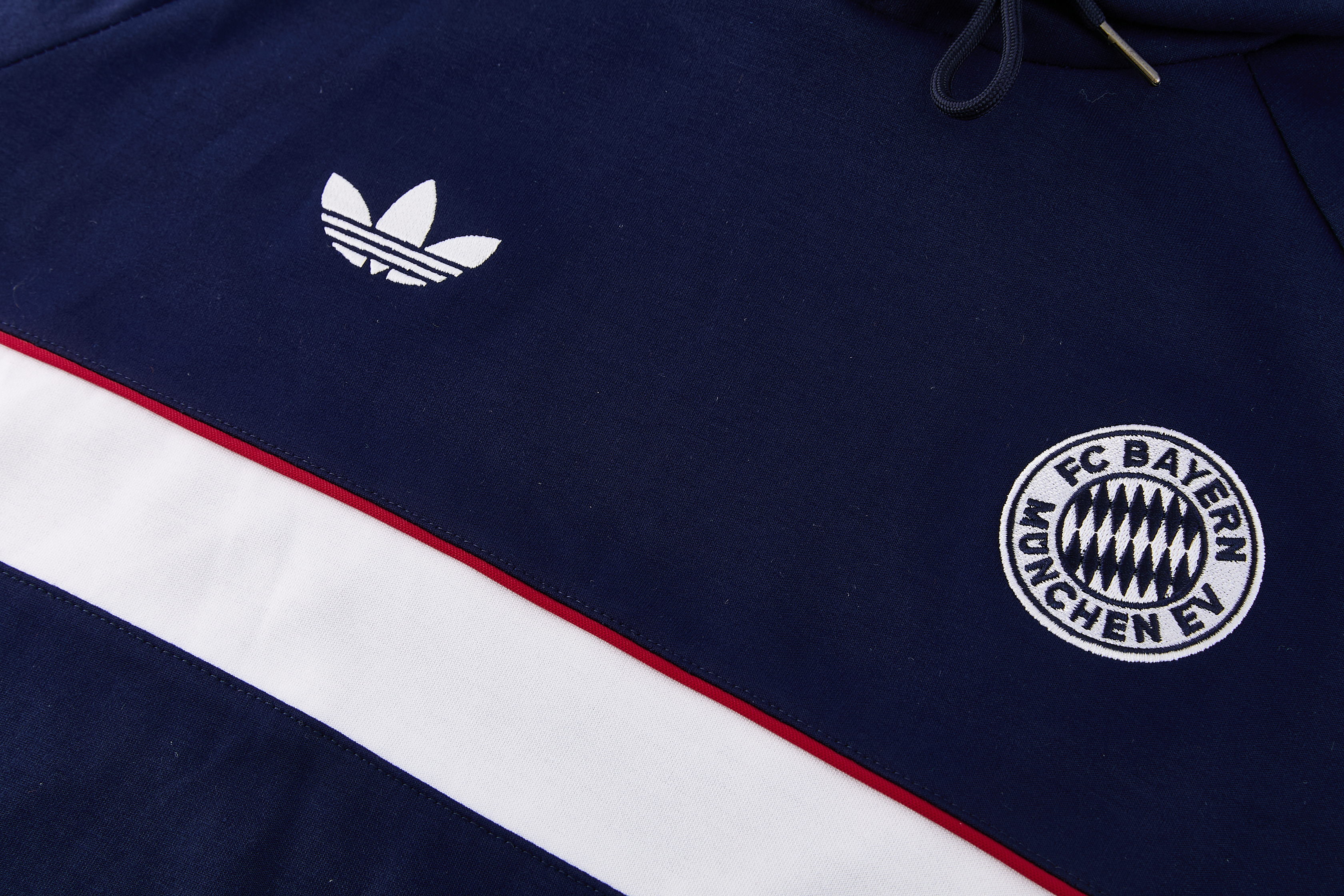 Bayern München 26/27 Hoodie Training Suit Royal Blue