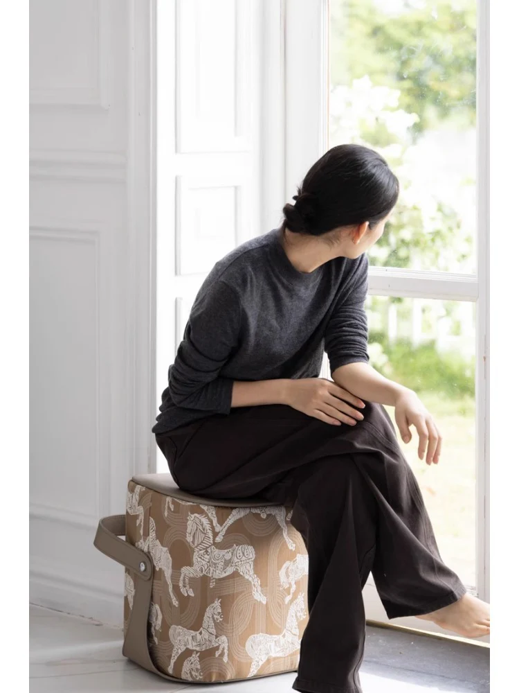 CH079-1 - H Deco Saddle Stool: Royal Horse, Multifunctional, Side Table, Ottoman, Pouf