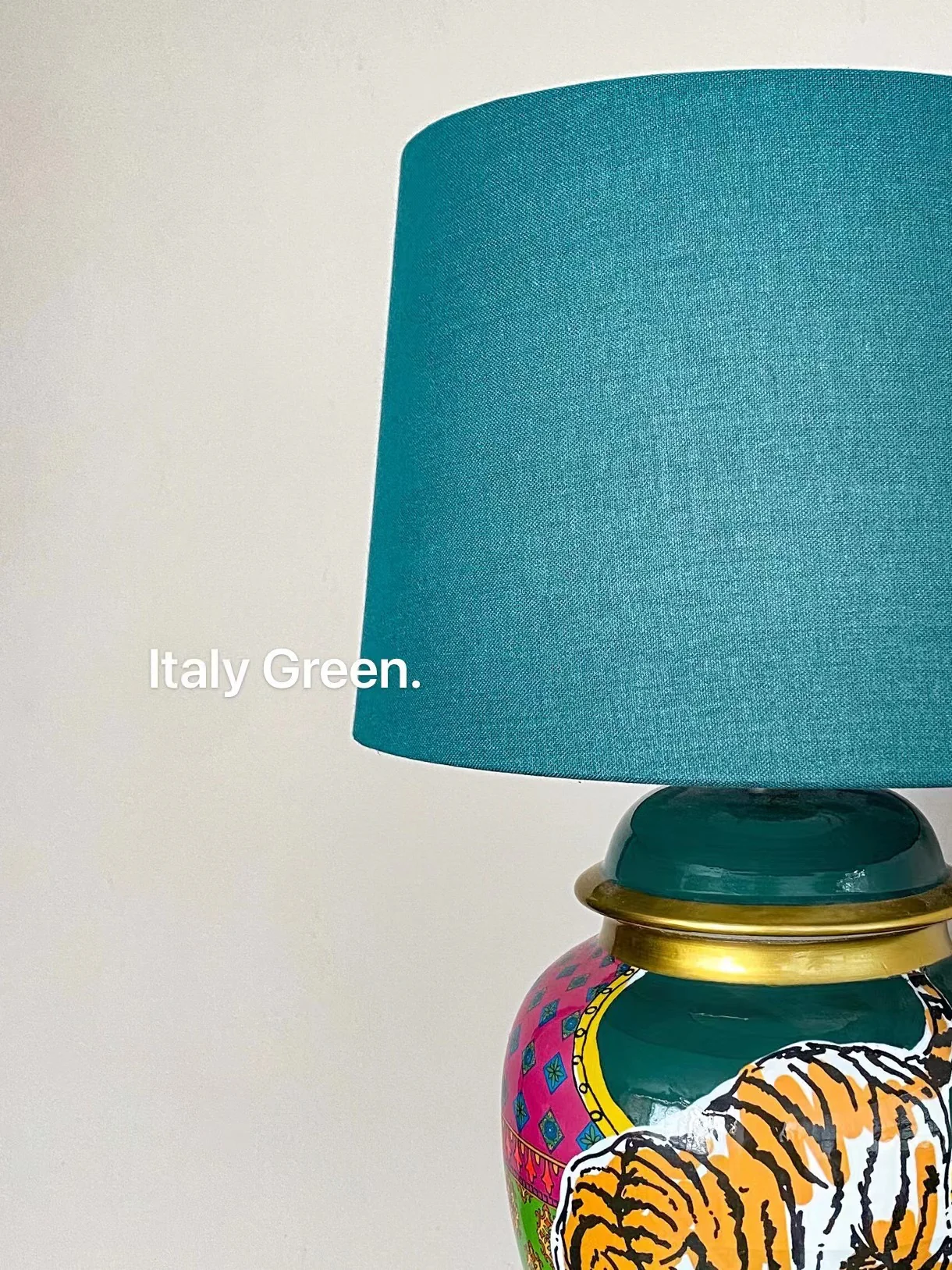 LA013 - Italian Classic Richard Underglaze Painted Porcelain Lamp Colored Linen Personalized Bedside Entrance Lamp