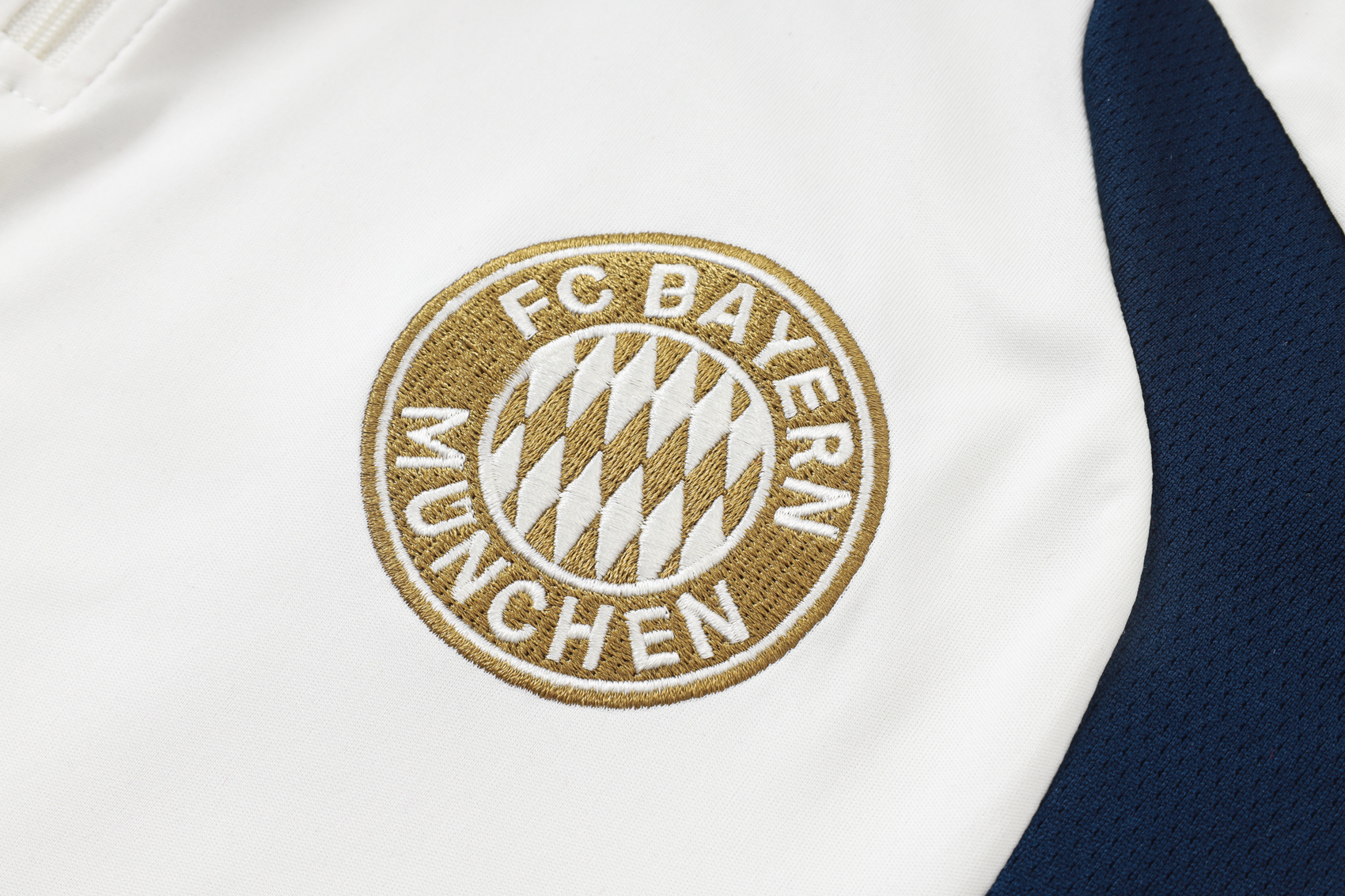 Bayern München 26/27 Training Suit - Cream White