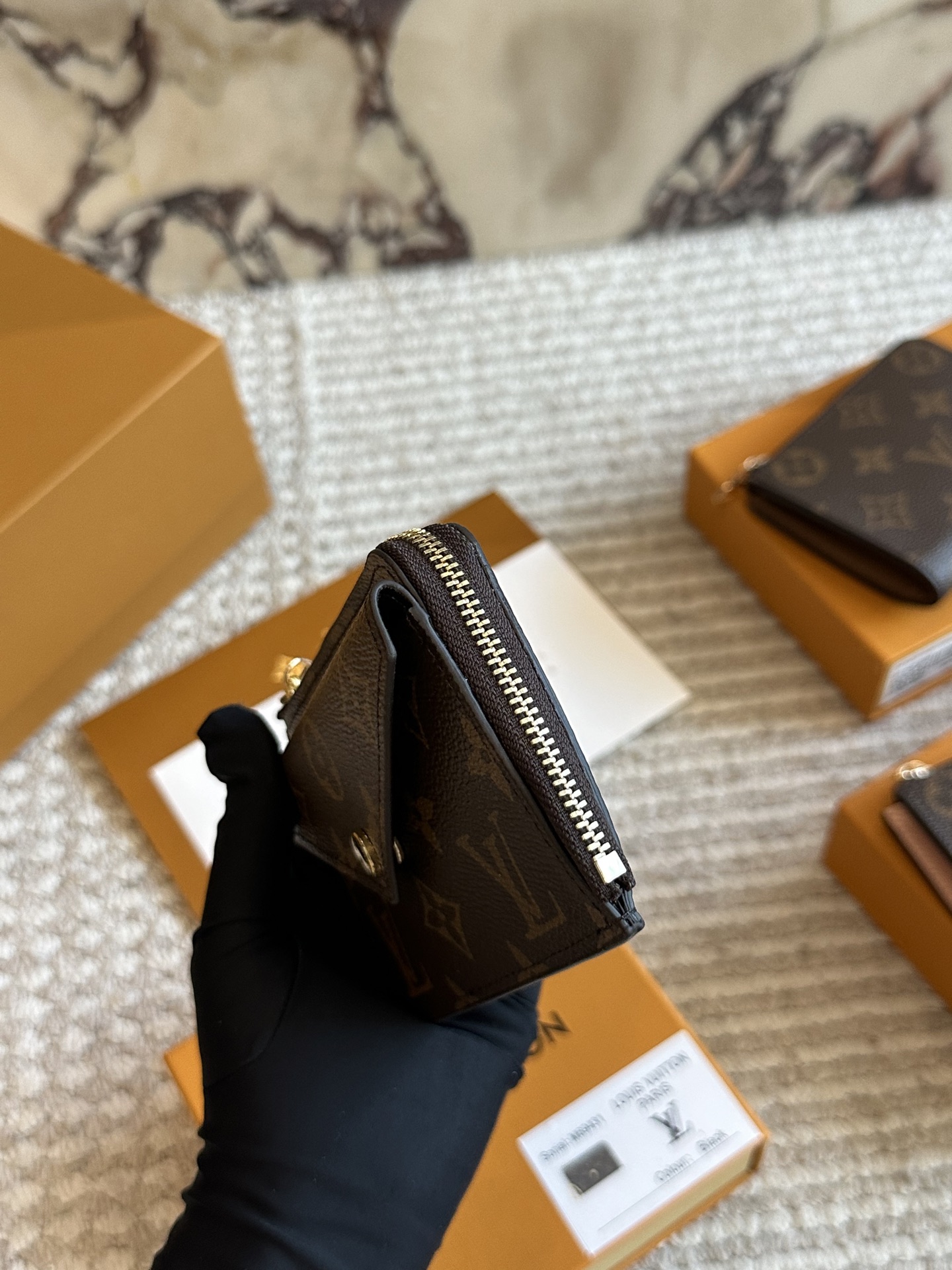 LV Card Holder - cnluxepick