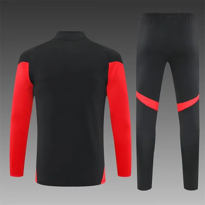 Bayern Munich Survêtement / Training 2025 2026€39.99