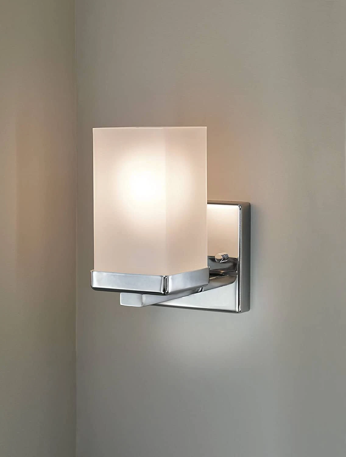 Moen YB8861CH 90 Degree Chrome Bath Light