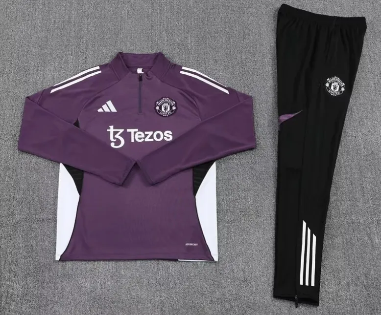 Manchester United Survêtement / Training 2025 2026€39.99