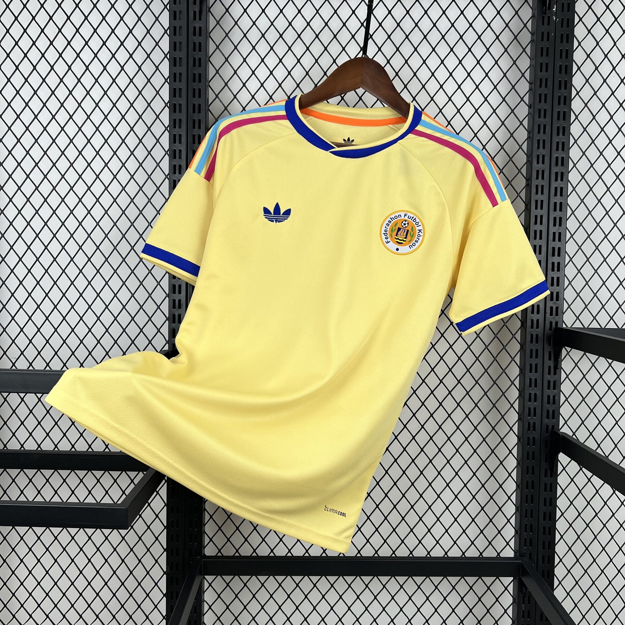 Curacao maillot foot 2026 2027 Coupe Du Monde€14.99