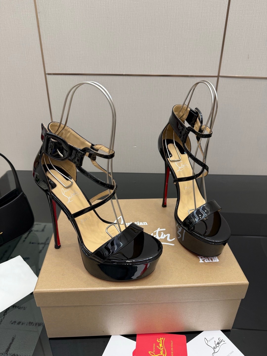 Christian Louboutin Miss Z Sandal Queen - cnluxepick