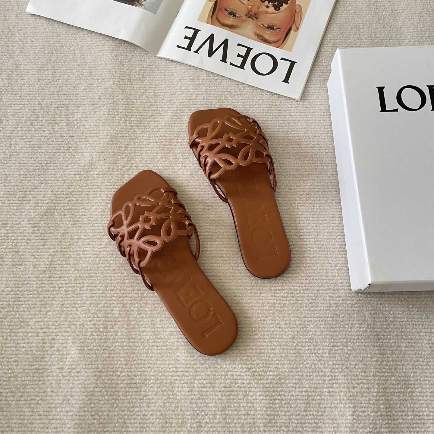 Loewe flat bottom beach slippers - cnluxepick