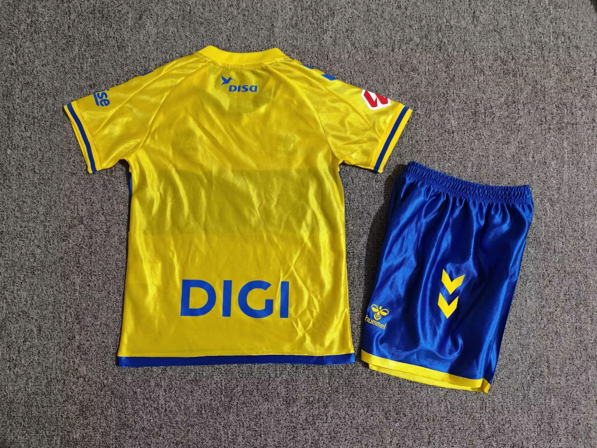 Kids Las Palmas 25/26 Home Jersey with laliga patch