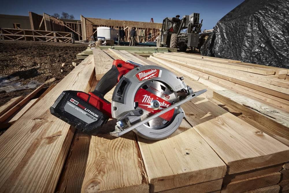 Milwaukee M18 FUEL 7-1/4 in. Circular Saw 2732-20