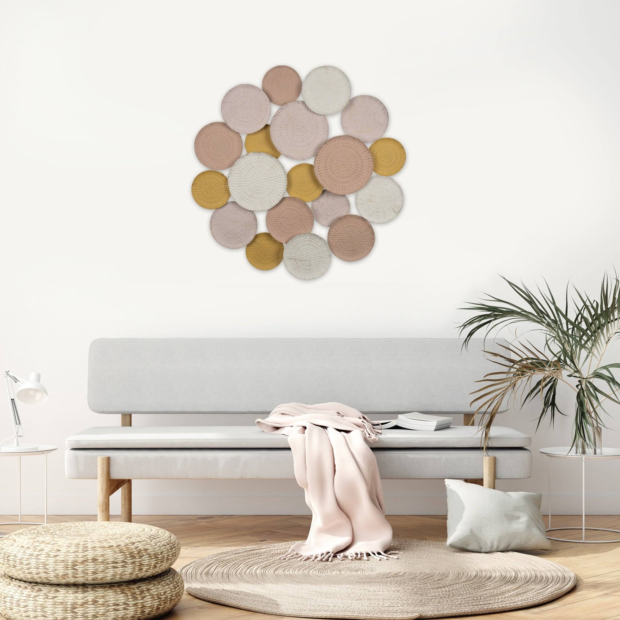 Stratton Home Decor Sadie Metal Circle Centerpiece Wall Decor