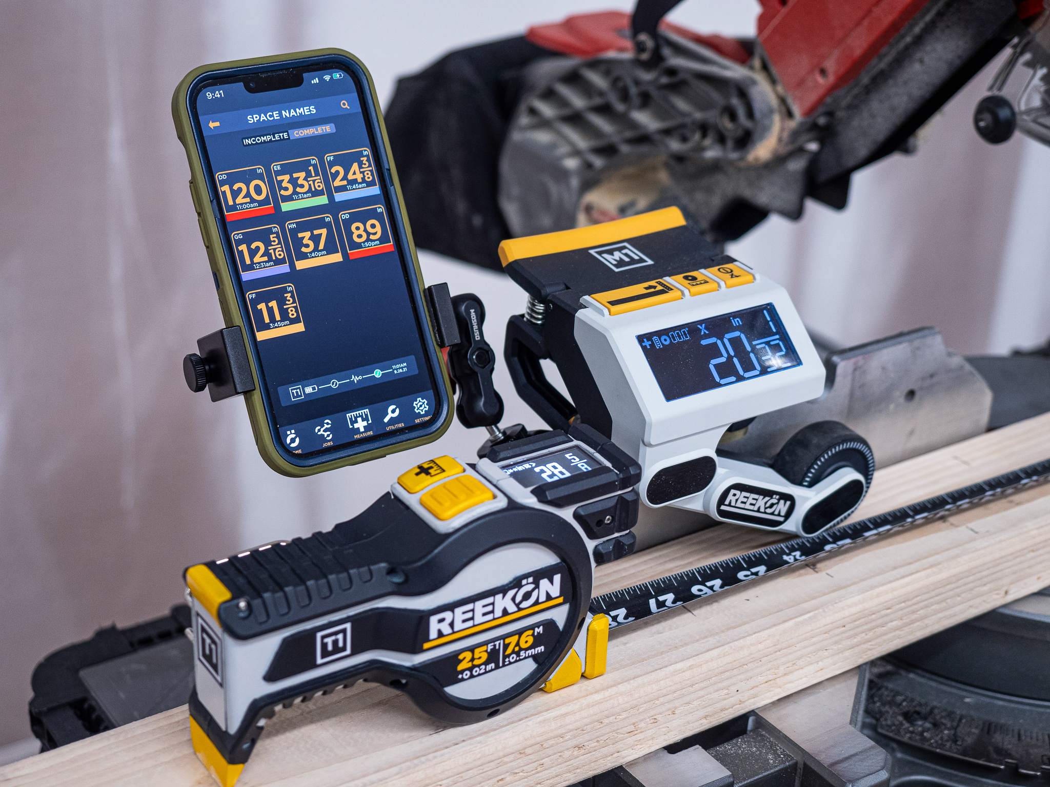 T1 Tomahawk Digital Tape Measure