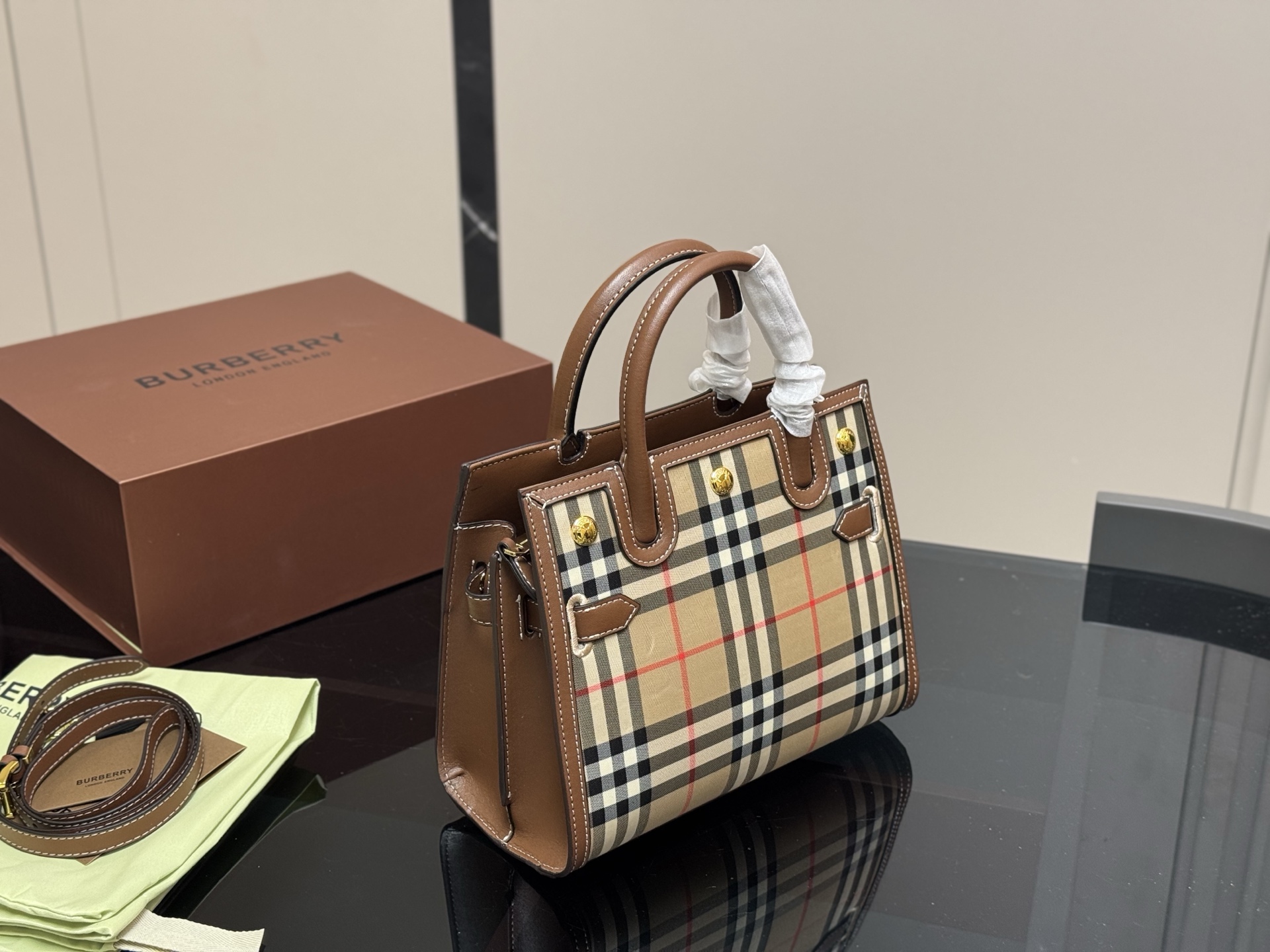 Burberry Frances patchwork bag - cnluxepick