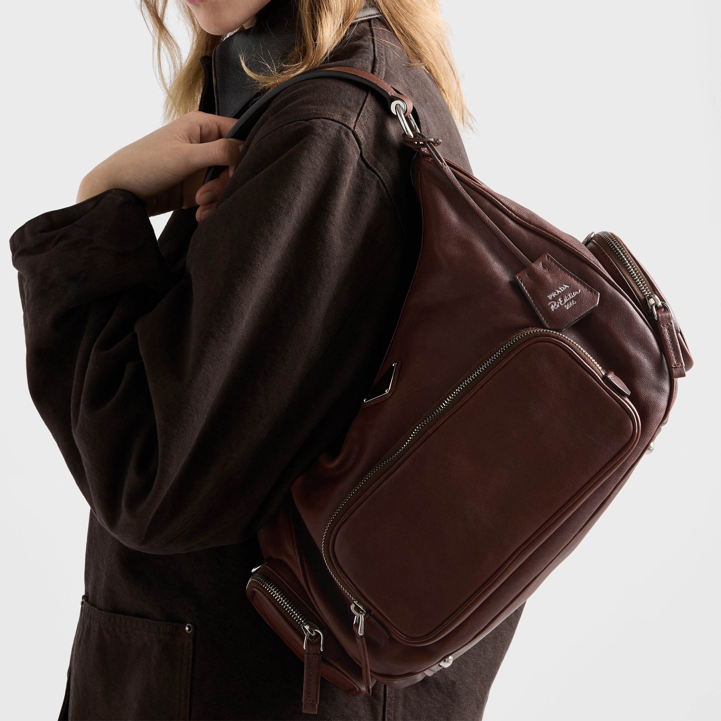 BAG(32 x 27  x 12 CM)