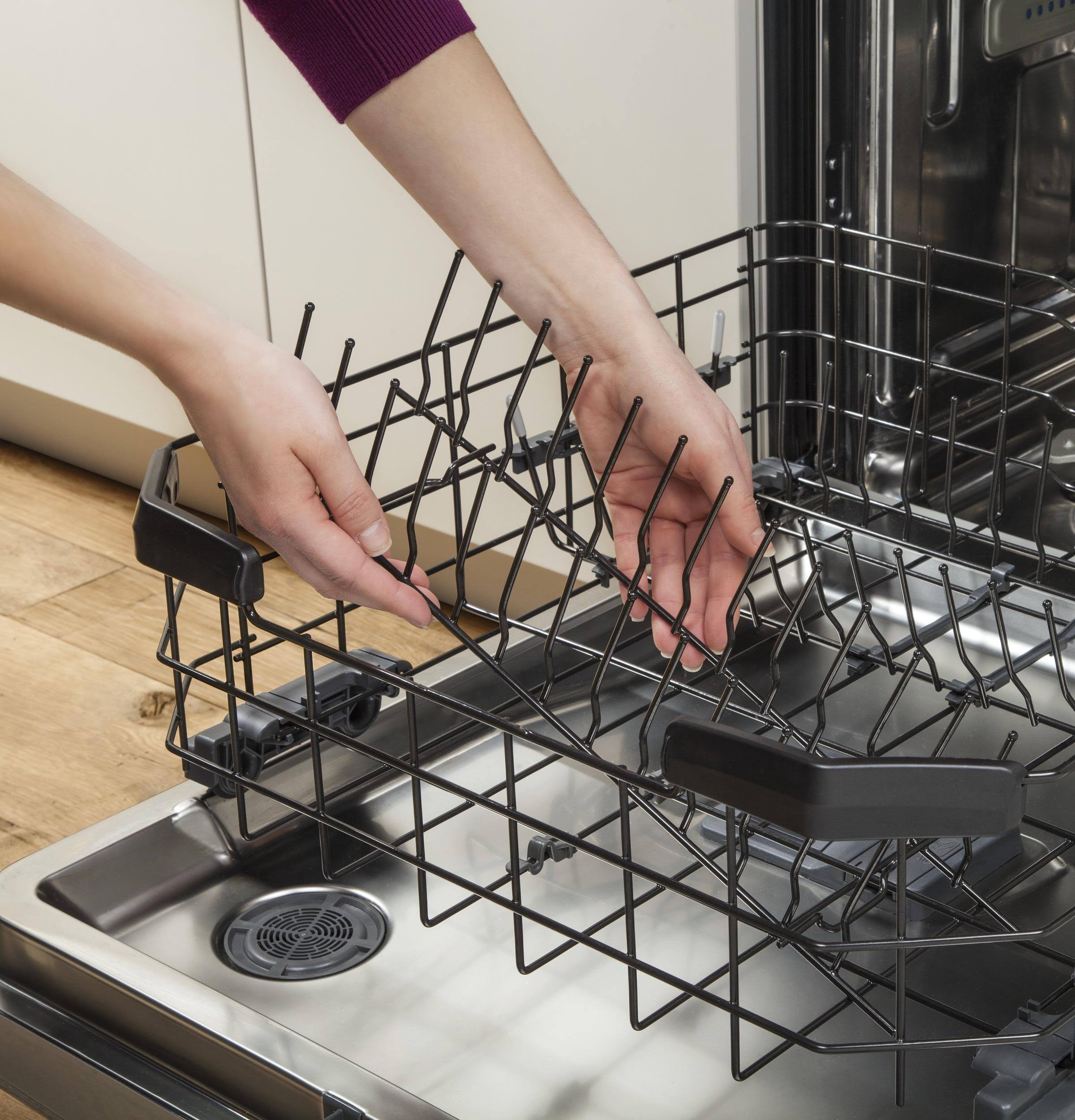 GE GDF610PSJSS Built-in 24x22 Dishwasher - Stainless Steel