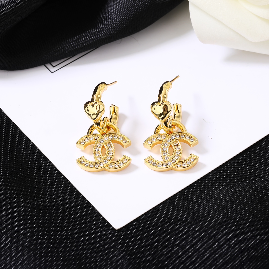 Chanel classic logo earrings - cnluxepick