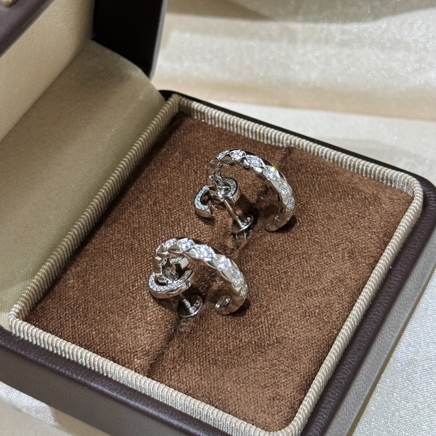 Coco Series Diamond C-Shaped Earrings - cnluxepick