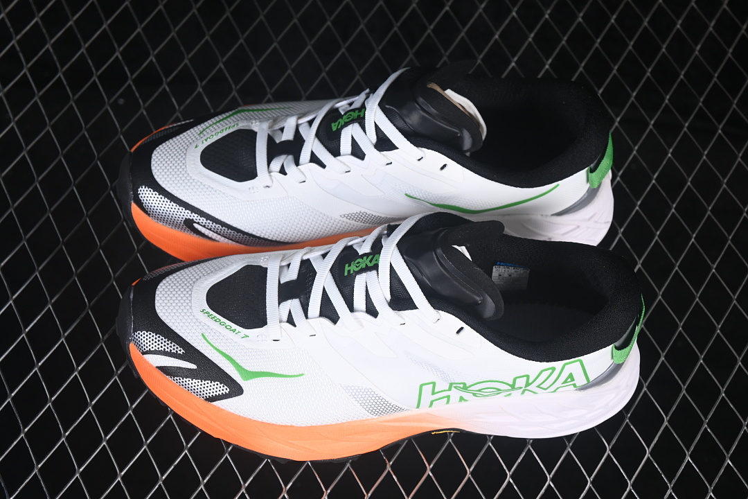 HOKA One One Speedgoat 7