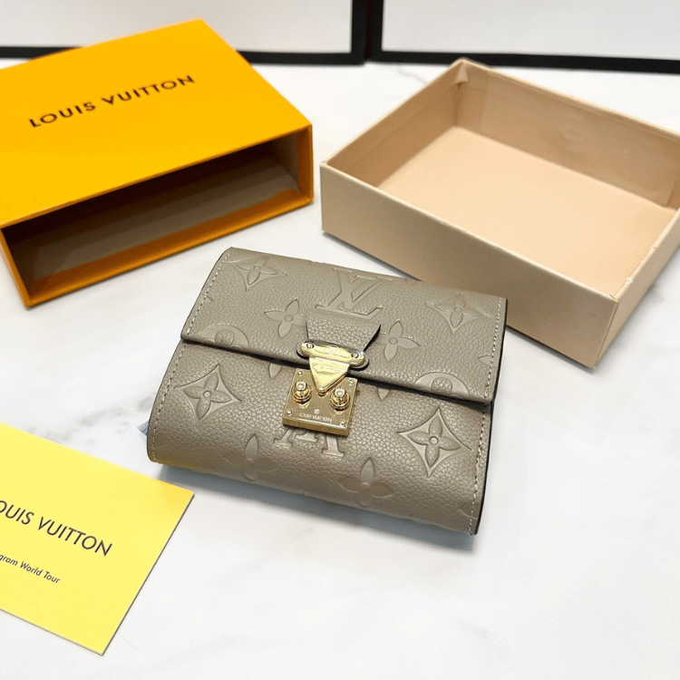 Louis Vuitton Métis Compact Wallet Greige Monogram 5.9 Inches