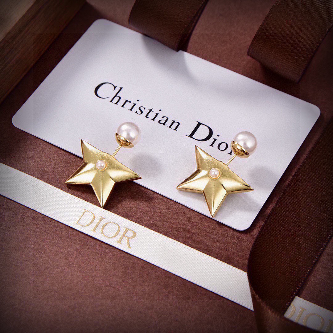 Dior Pentagram Earrings - cnluxepick