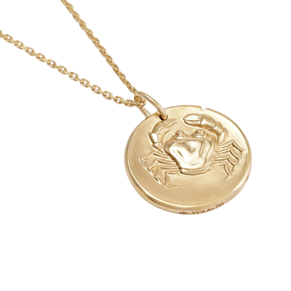 Van Cleef & Arpels Zodiac Medal Kankuri (cancer) Necklace 18K Yellow Gold