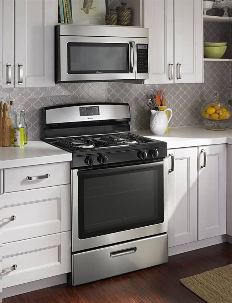 Amana 30 Stainless Steel Gas Range With Easy Touch Electronic Controls