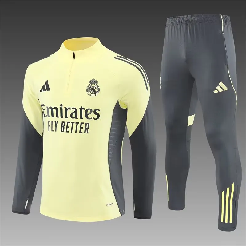 Real Madrid Survêtement / Training 2025 2026€39.99