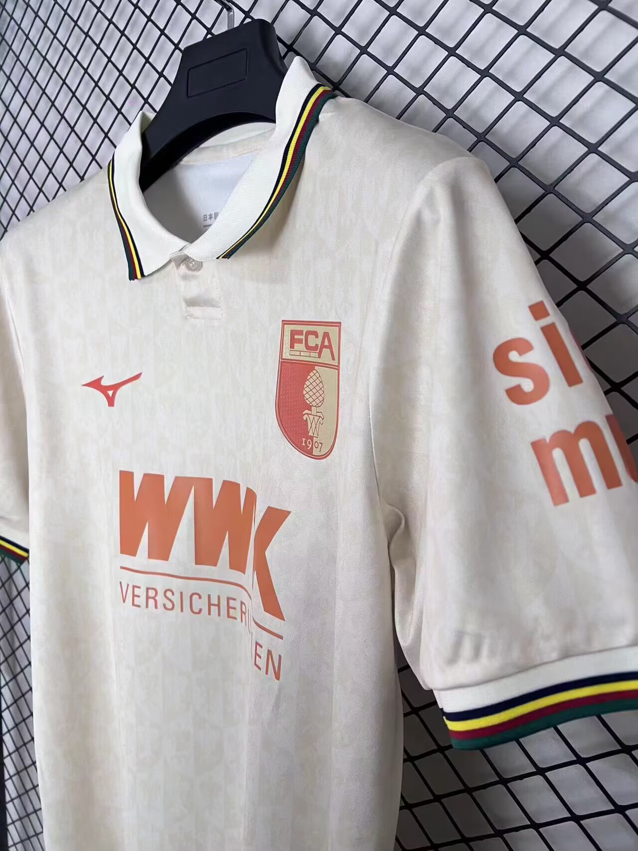 Augsburg FCA-Sondertrikot Fuggerstadt Creme S-4XL