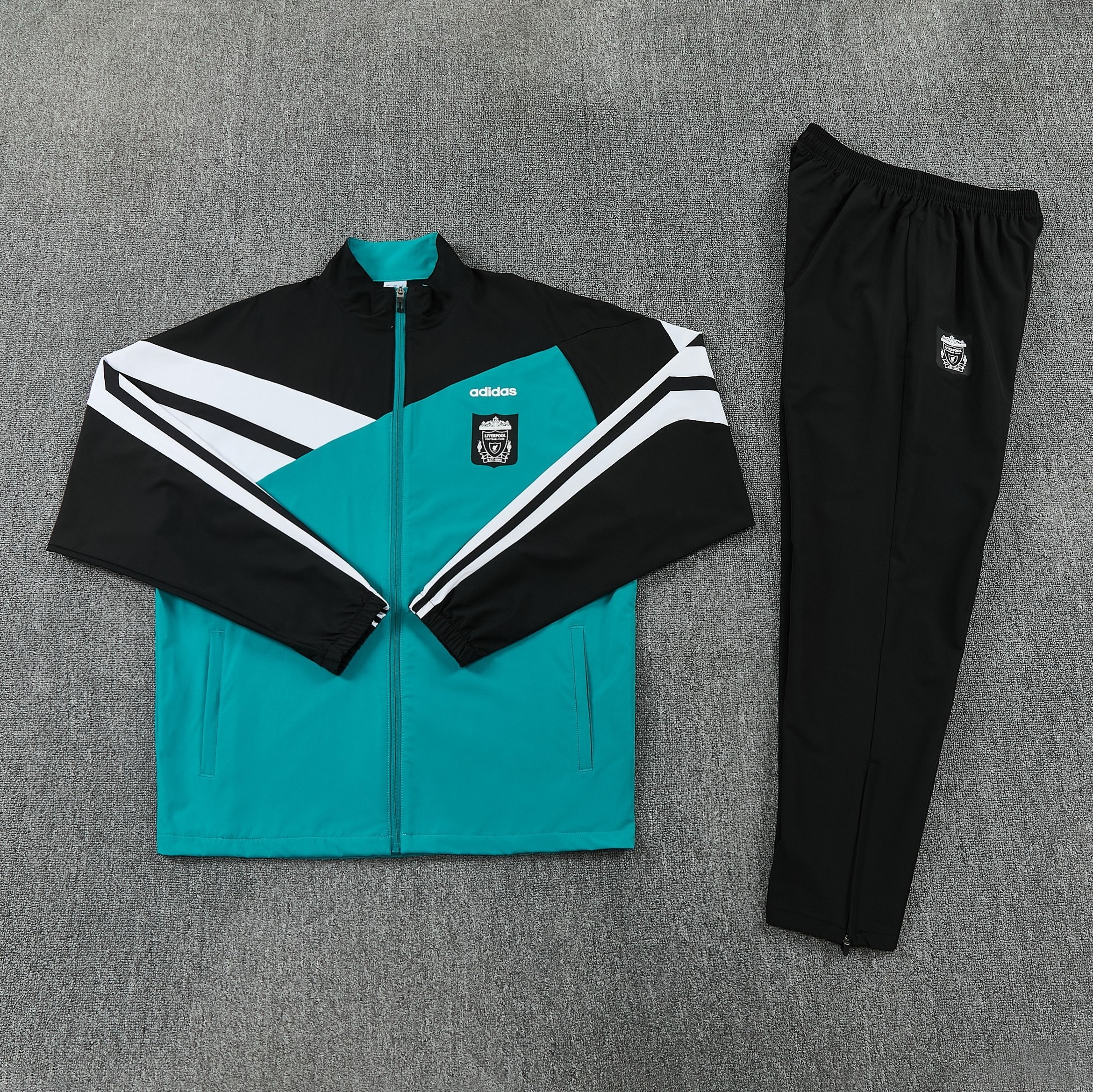 Liverpool 26/27 Training Suit Full Zipper Green