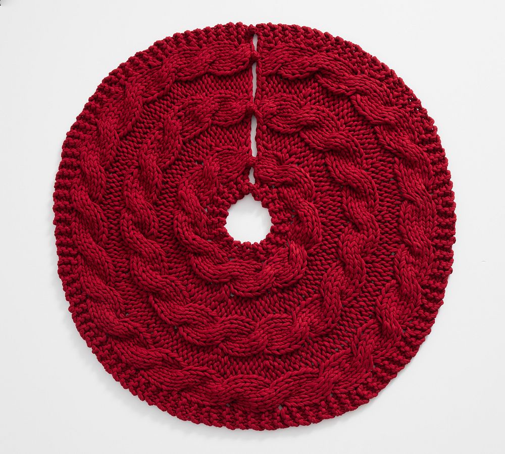 Colossal Handknit Tree Skirt  sgtnighsdesigns