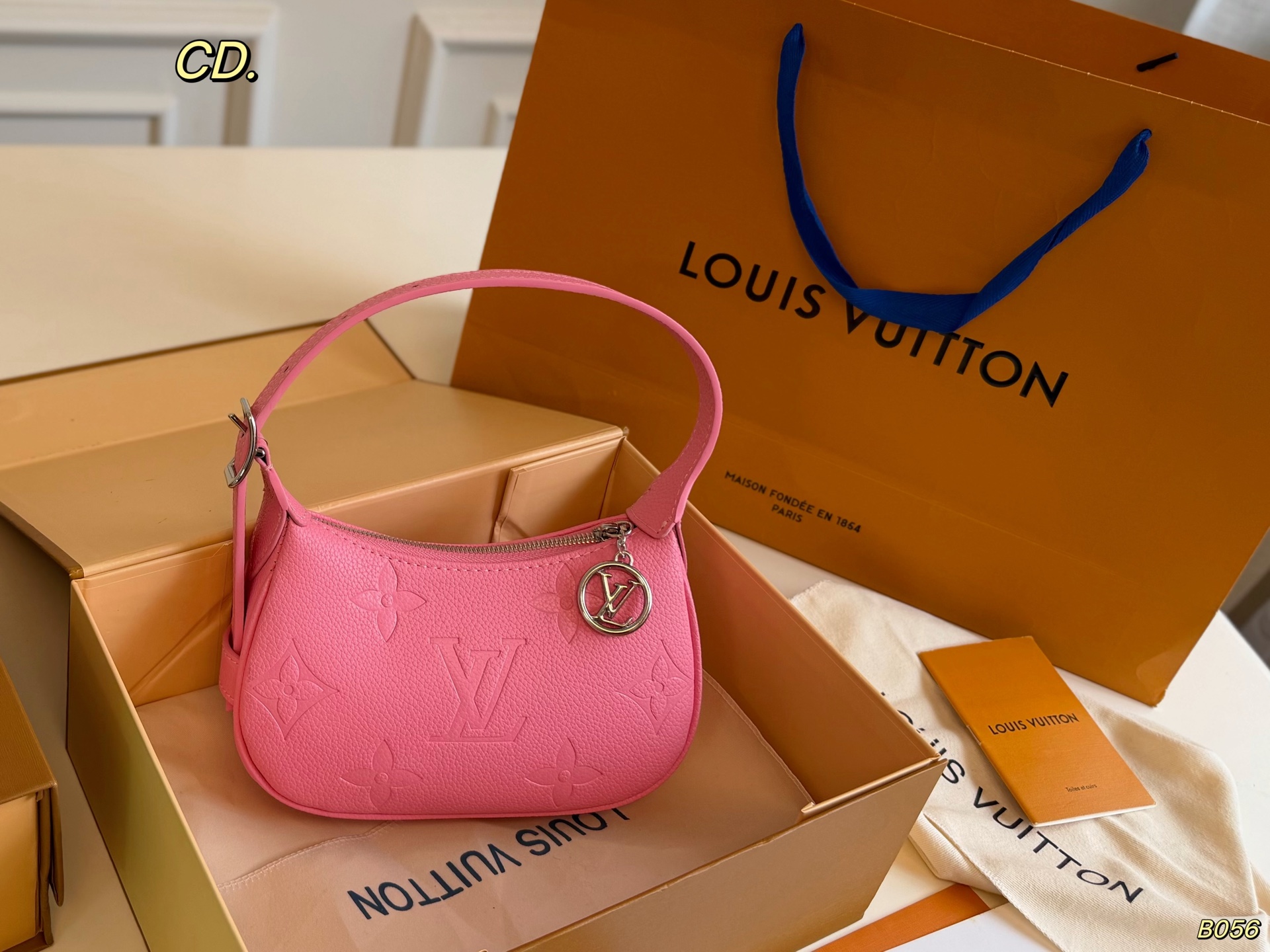 Louis Vuitton mini moon shoulder bag - cnluxepick