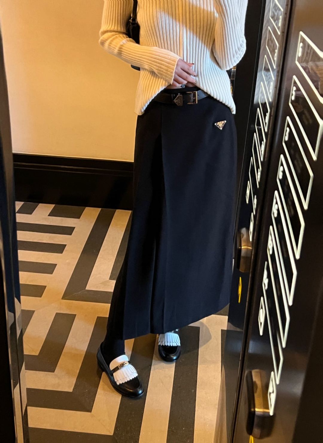 Prada's new Pre-Fall collection features a belted, pleated maxi skirt - cnluxepick