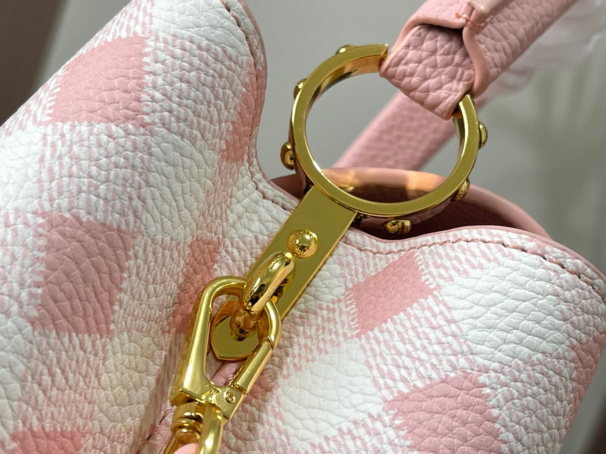 Louis Vuitton Capucines Bb Pink 27Cm M20717