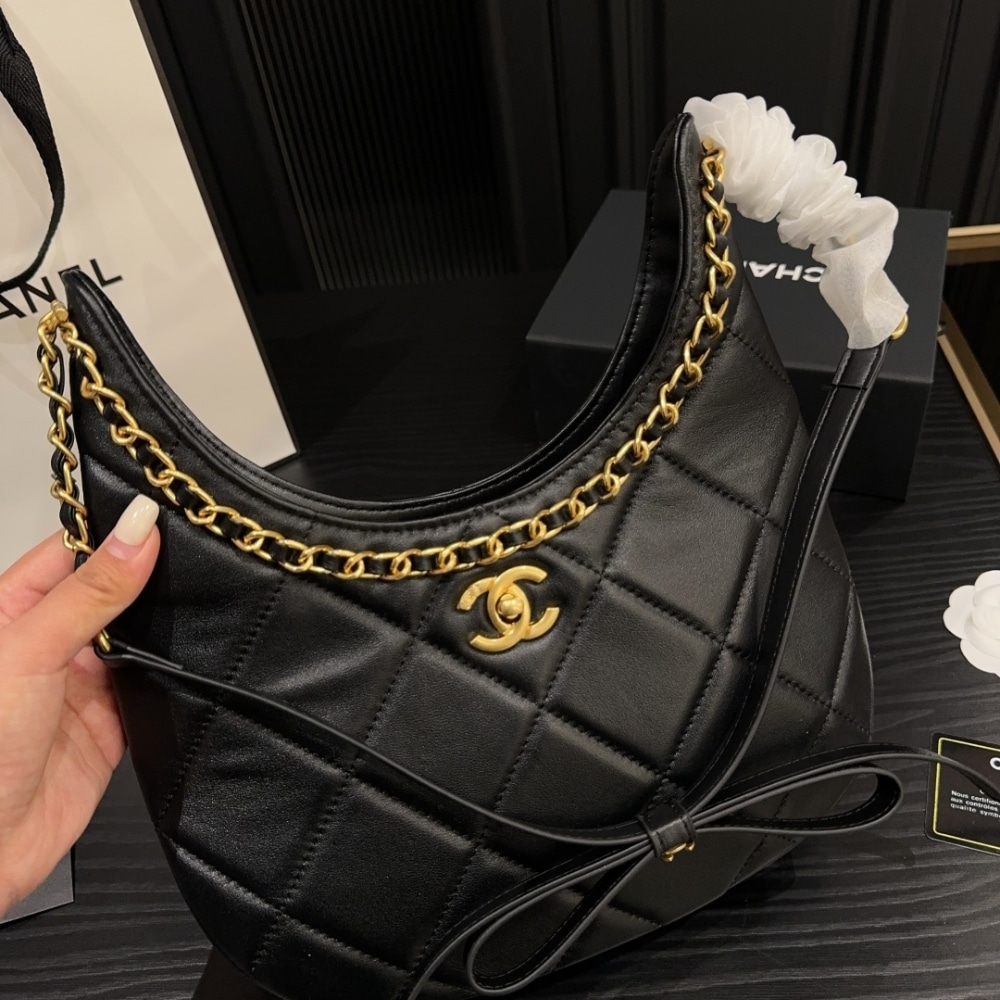 Chanel Hobo Handbag Shiny And Gold Tone Black 27Cm/10.6in