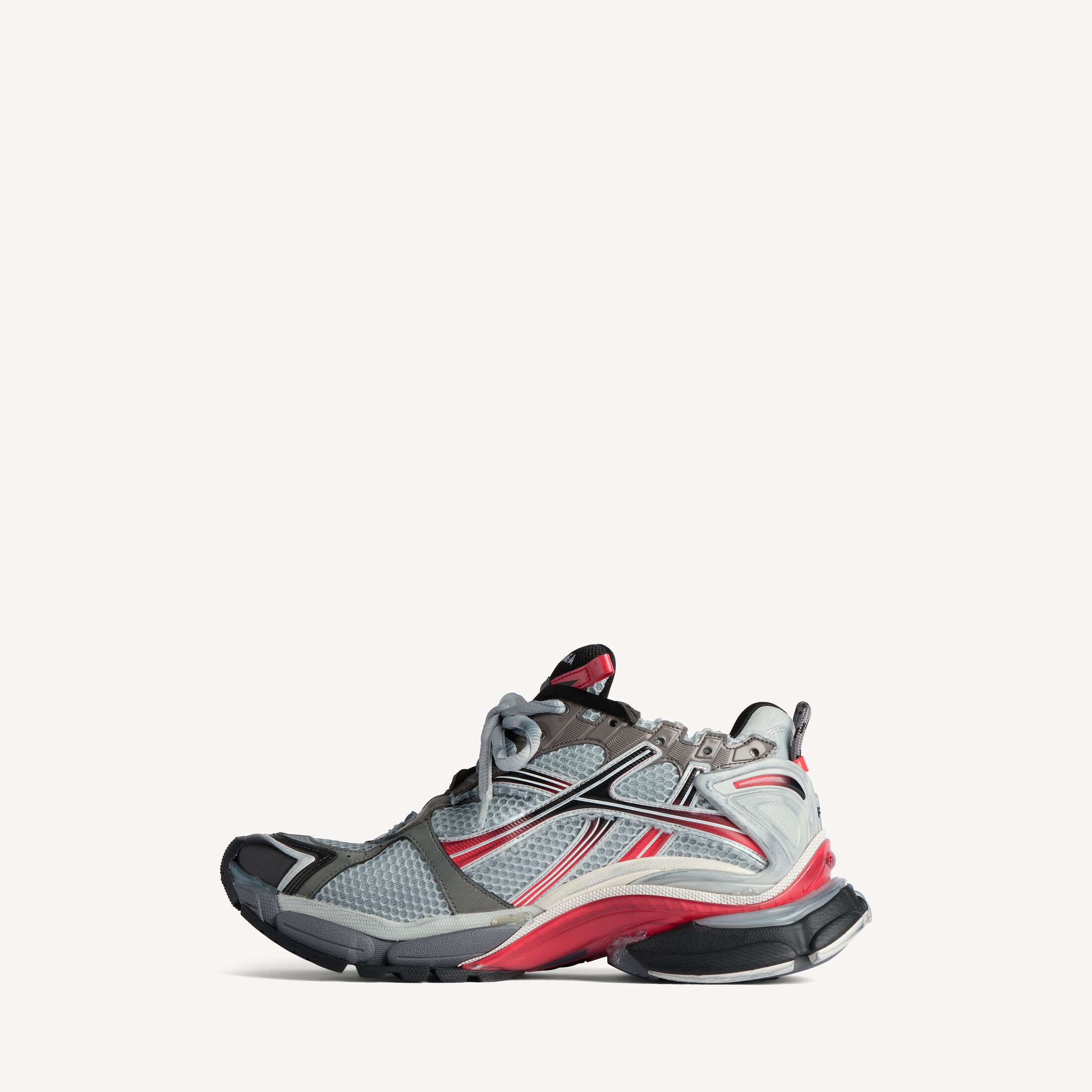 MEN'S RUNNER GRADIENT SNEAKER IN GREY/RED/BLACK Runner Gradient Sneaker in grey, red and black mesh, polyurethane and polyester