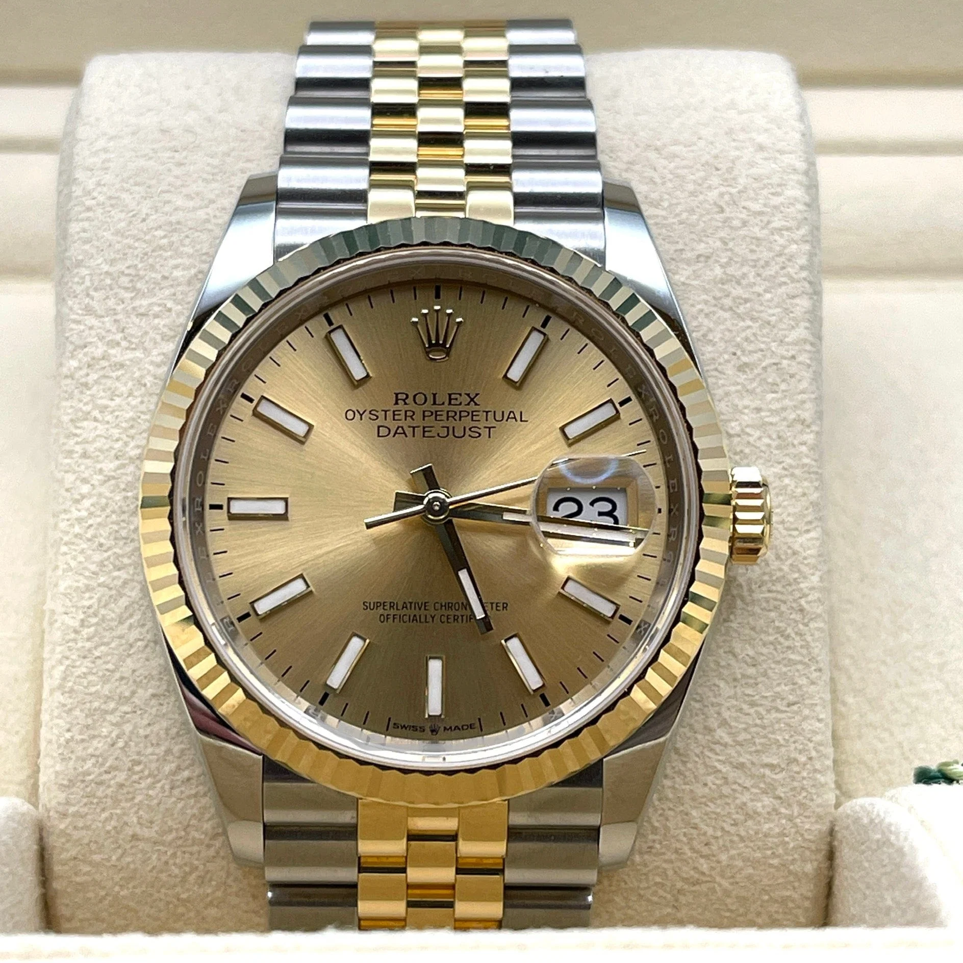 Rolex Datejust 36 126233 Stainless Steel Yellow Gold Champagne Dial Jubilee